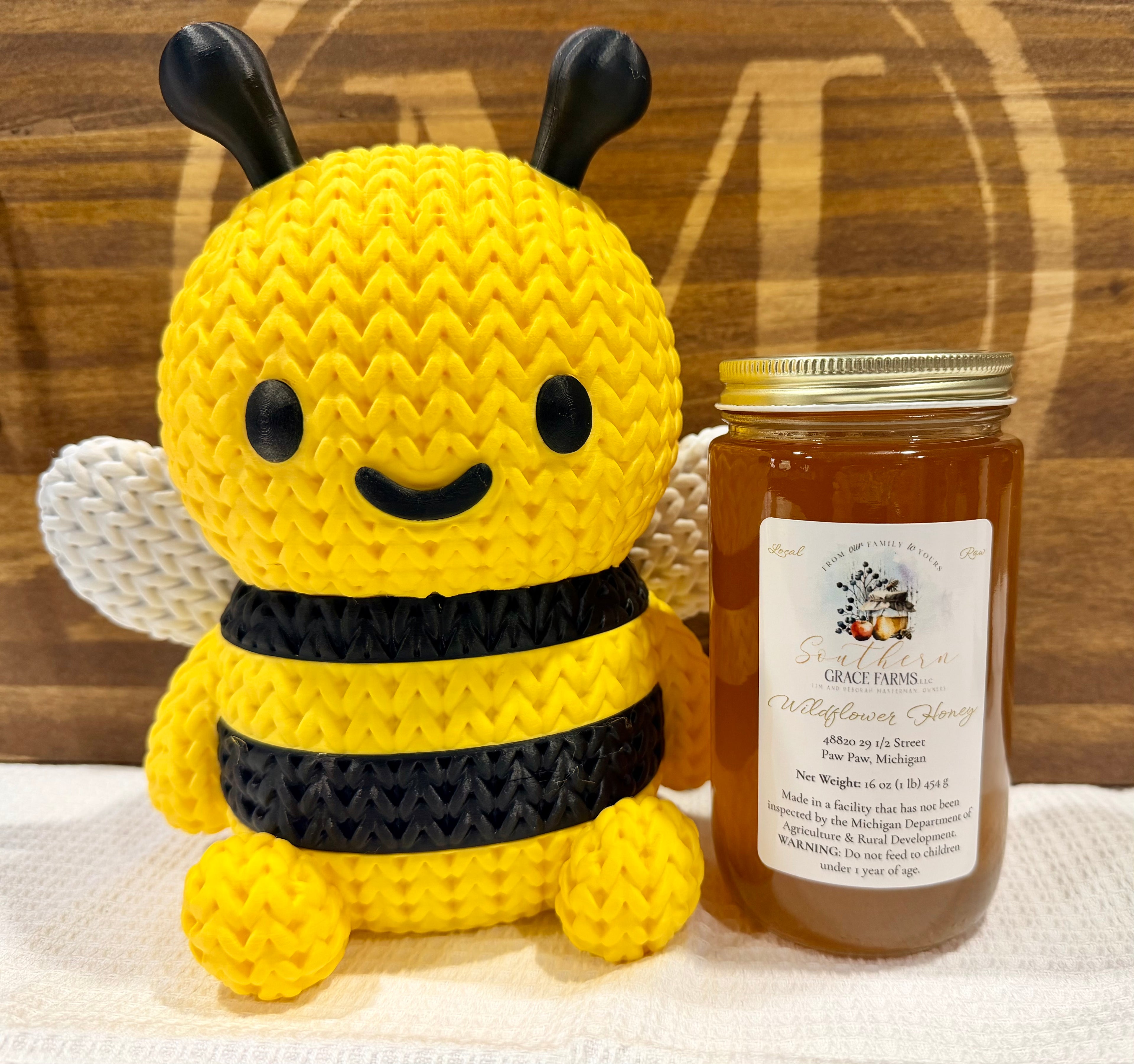 Pure, Raw, and Unfiltered Michigan Wildflower Honey - 1 lb (16 oz Net Weight) Jar