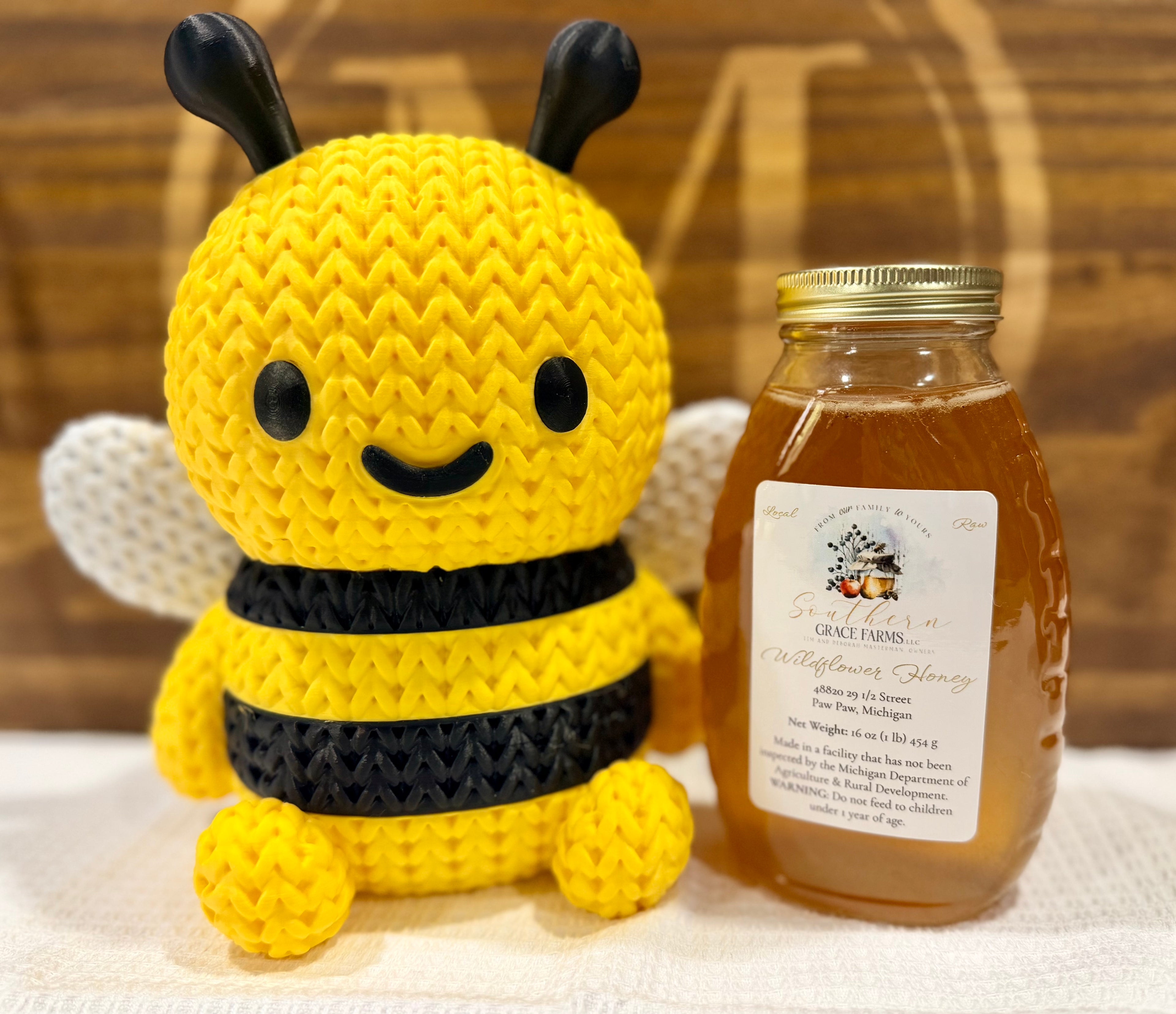 Pure, Raw, and Unfiltered Michigan Wildflower Honey - 1 lb (16 oz Net Weight) Jar